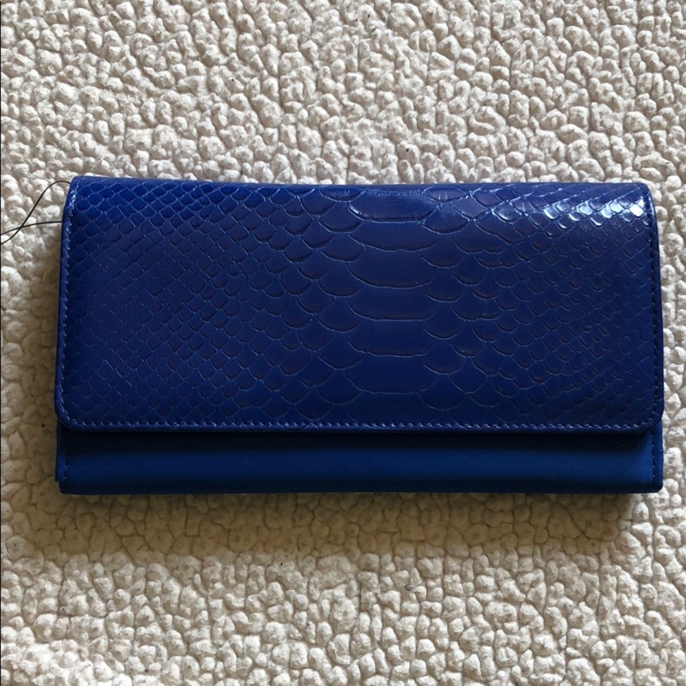 TravelSmith by pacsafe Wallet!